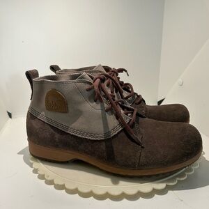 SOREL leather booties lace up size 7.5 in great condition